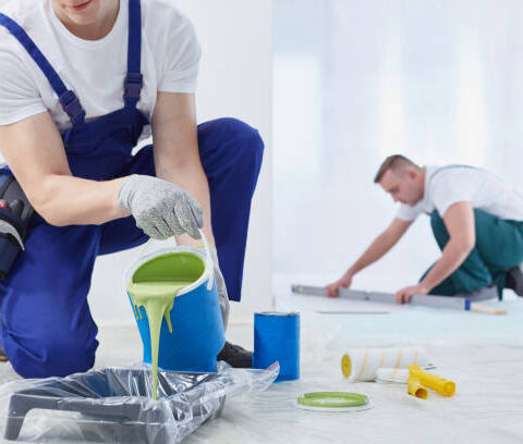 Selbst renovieren oder Fachleute beauftragen?